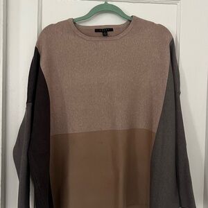 Cyrus Women’s Colorblock Crewneck Sweater - Brown and Gray